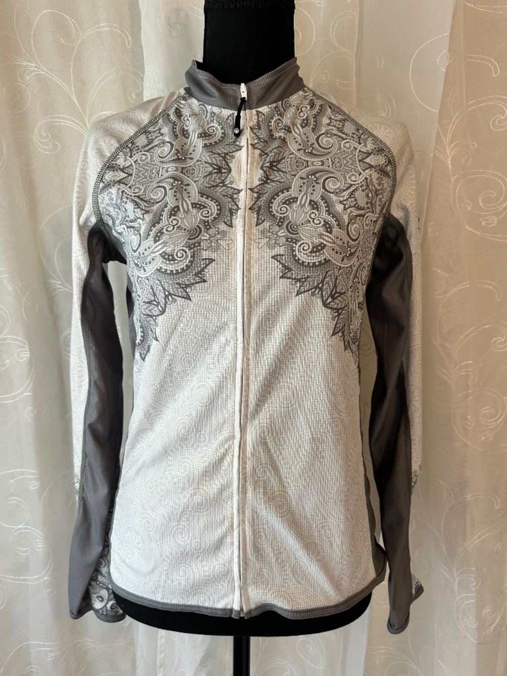 Canari Ladies Long Sleeve Cycling Jersey - Size Medium